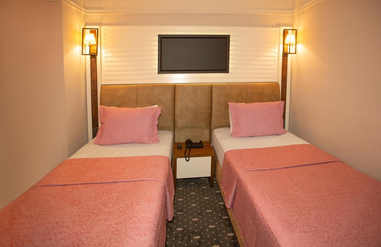Macka Jolnar Garden Hotel מראה חיצוני תמונה