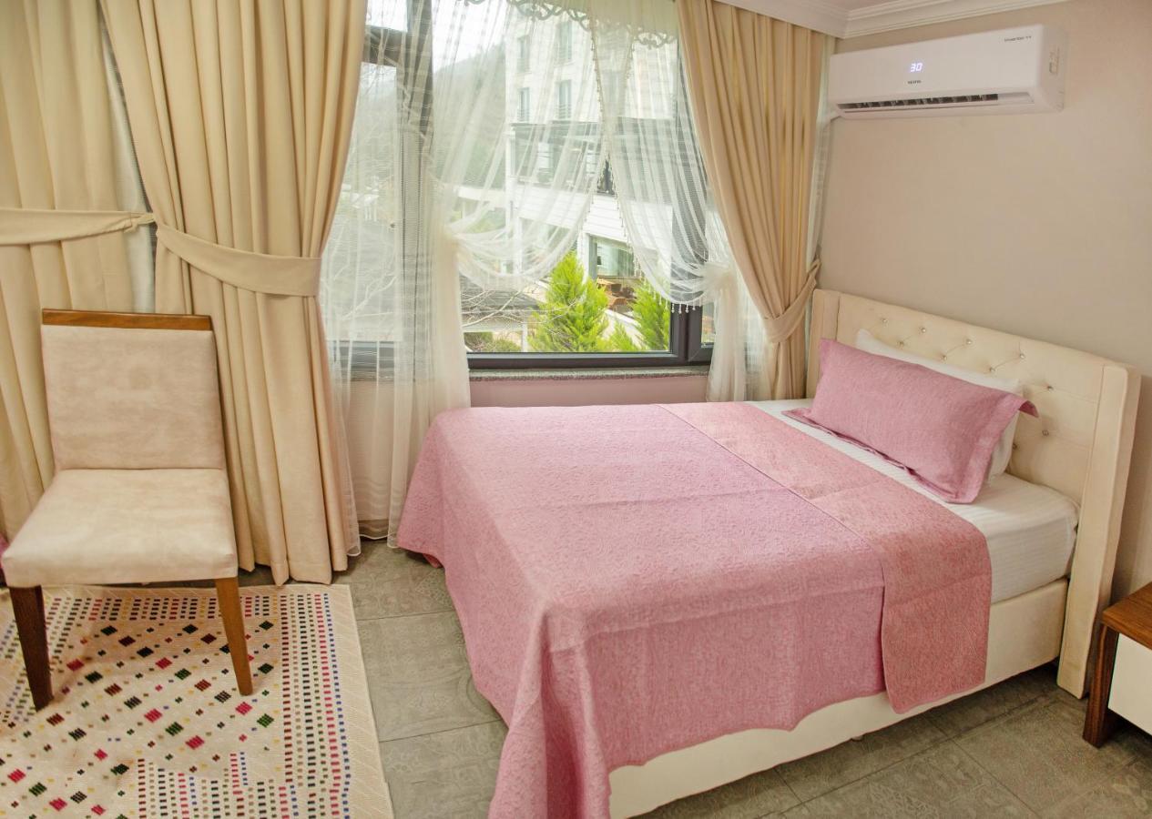 Macka Jolnar Garden Hotel מראה חיצוני תמונה