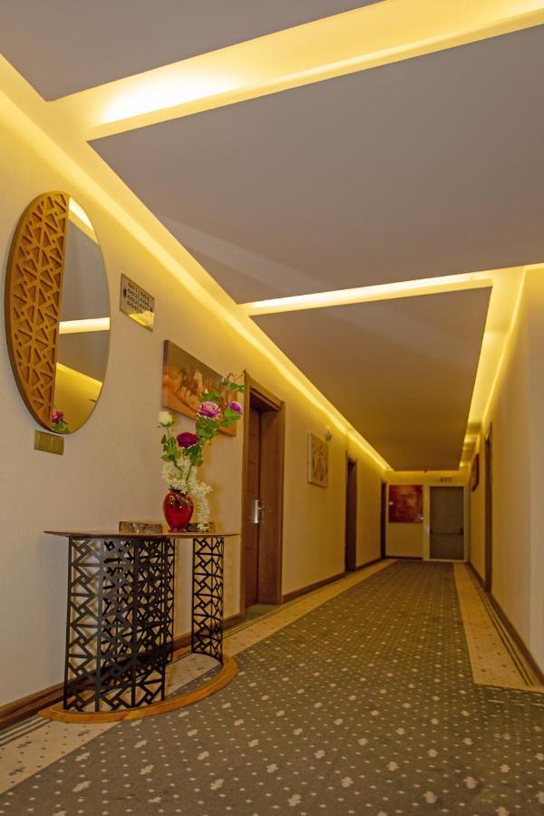 Macka Jolnar Garden Hotel מראה חיצוני תמונה
