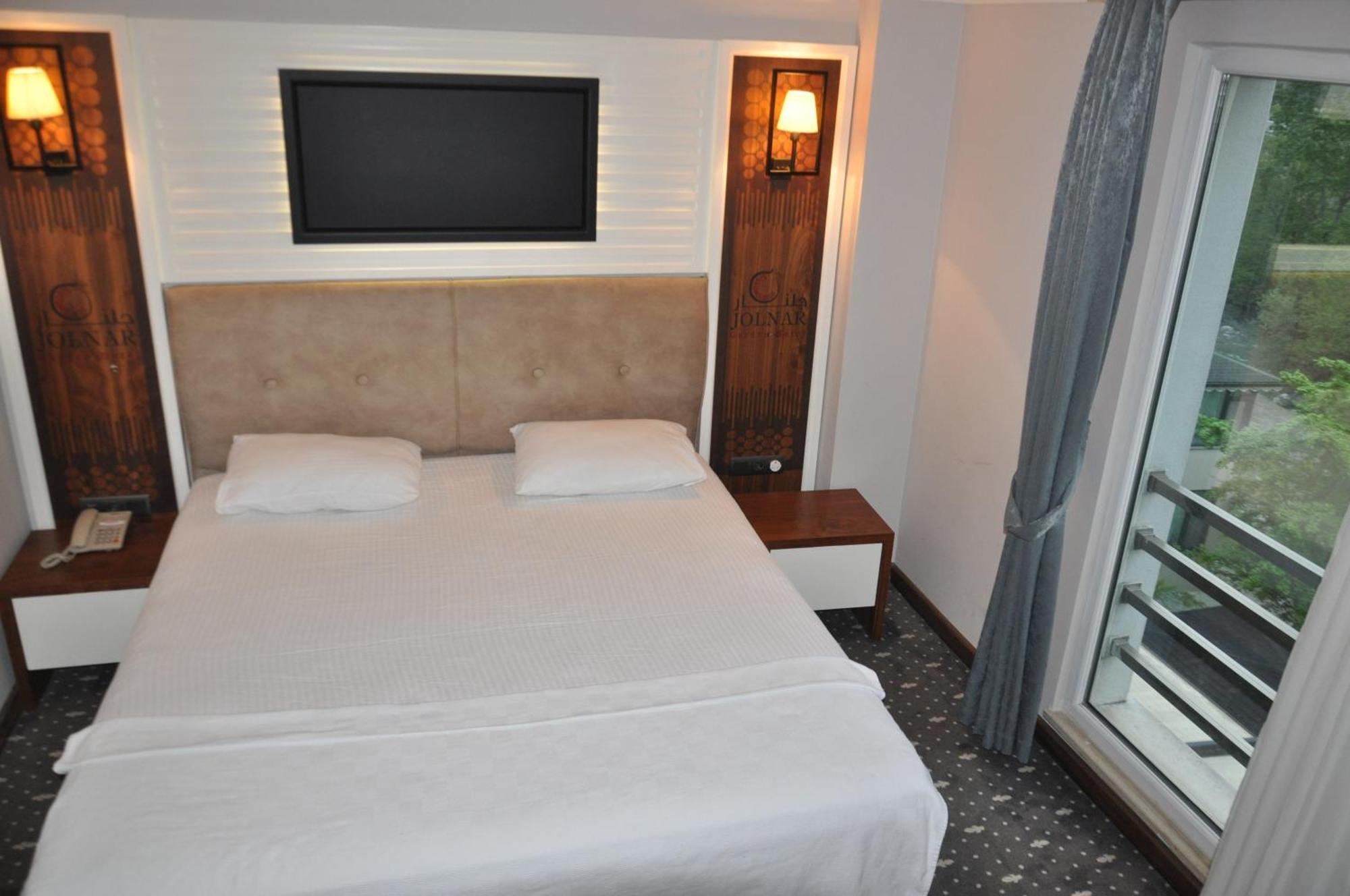 Macka Jolnar Garden Hotel מראה חיצוני תמונה